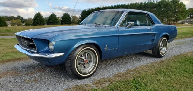 Ford Mustang 1967 image number 0