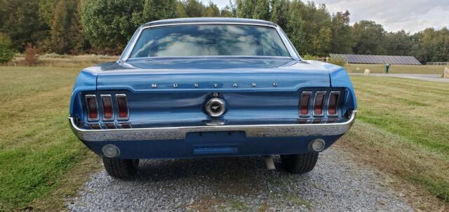 Ford Mustang 1967 image number 27