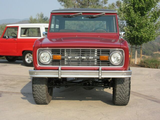 Ford Bronco 1970 image number 2