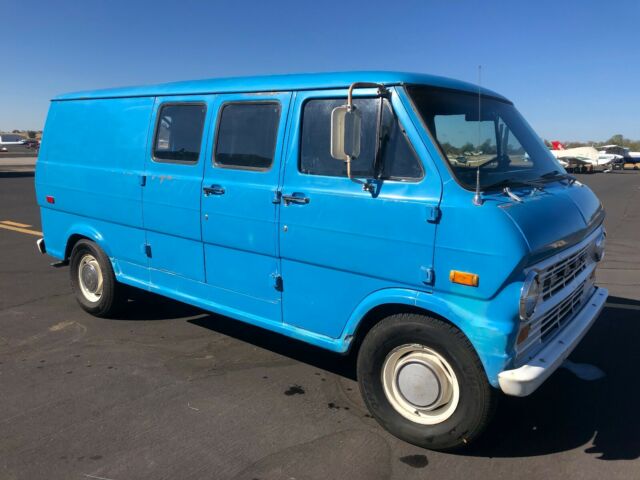 Ford E-Series Van 1973 image number 2