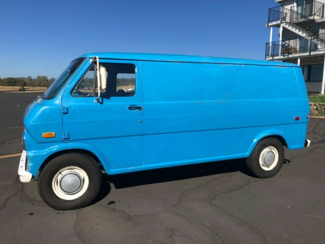 Ford E-Series Van 1973 image number 22