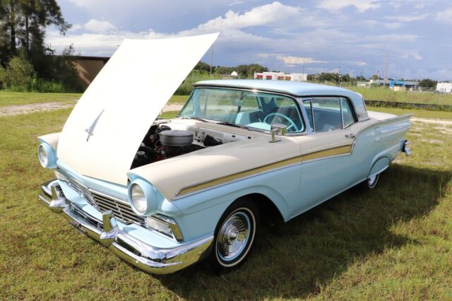 Ford Fairlane 1957 image number 39