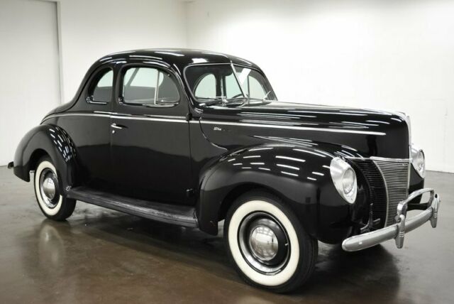 Ford Deluxe 1940 image number 24