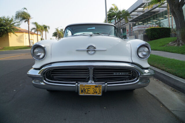 Oldsmobile 88 2 Door Hardtop 324 V8 1956 image number 33