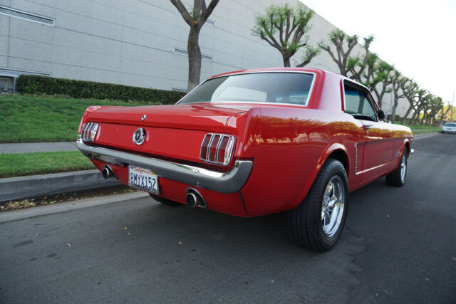 Ford Mustang 351W V8 2 Door Custom 4 spd manual Coupe 1965 image number 17