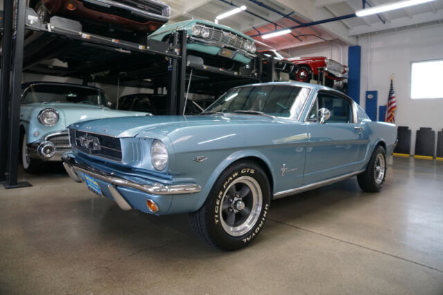 Ford Mustang 289 V8 2+2 Fastback 1965 image number 27