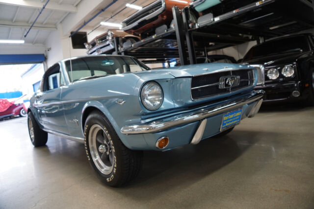 Ford Mustang 289 V8 2+2 Fastback 1965 image number 31