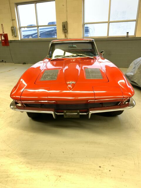 Chevrolet Corvette 1963 image number 32