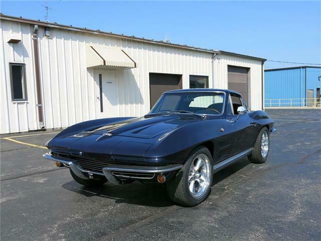 Chevrolet Corvette Coupe, L76 1964 image number 0