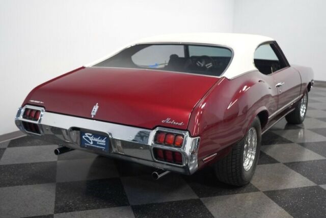 Oldsmobile Cutlass 1972 image number 12