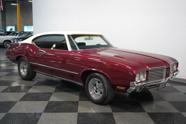 Oldsmobile Cutlass 1972 image number 17