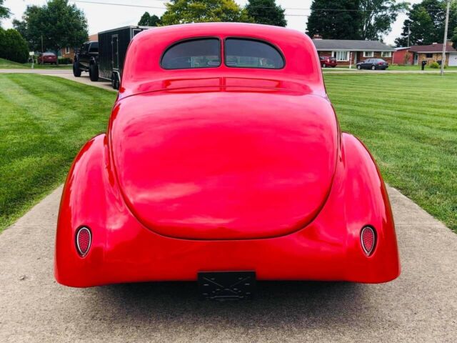 Ford 5 window coupe 1938 image number 10