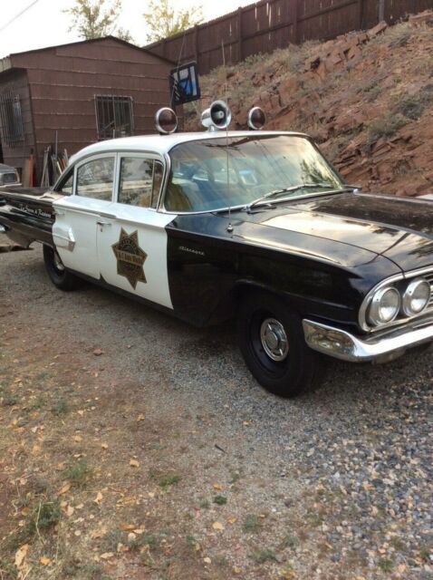 Chevrolet Biscayne 1960 image number 21