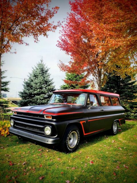 Chevrolet Suburban 1966 image number 16