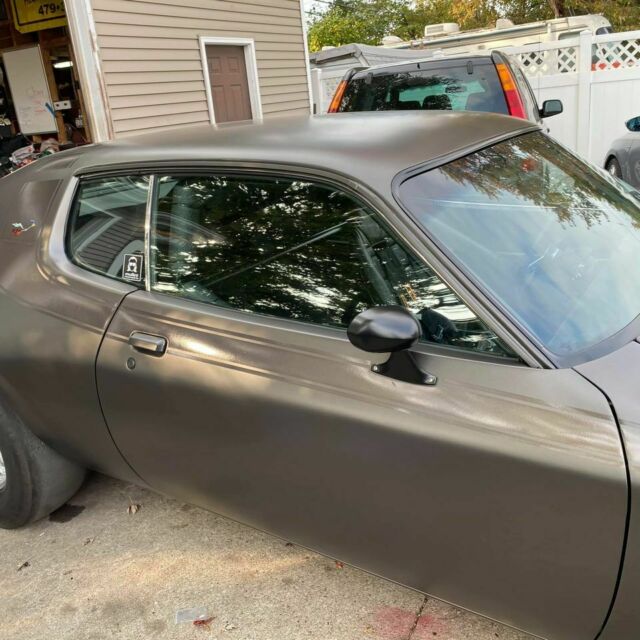 Plymouth Road Runner 1974 image number 18