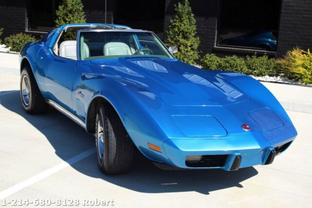 Chevrolet Corvette 1976 image number 1