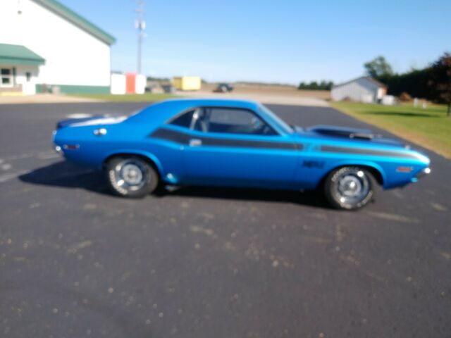 Dodge Challenger 1970 image number 25