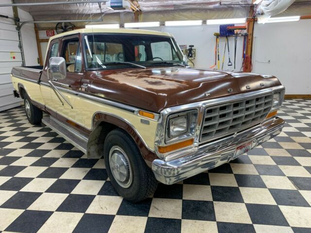 Ford F-250 1979 image number 2