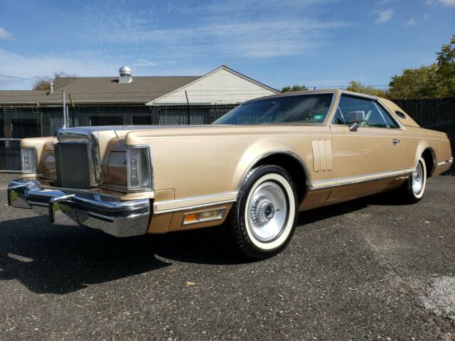 Lincoln Mark Series 1979 image number 0