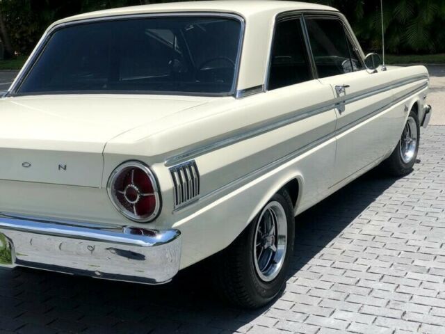 Ford Falcon 1964 image number 11