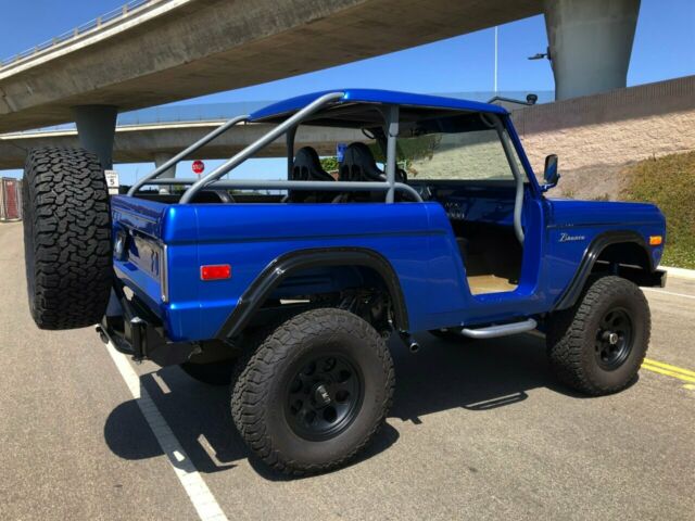 Ford Bronco 1973 image number 2