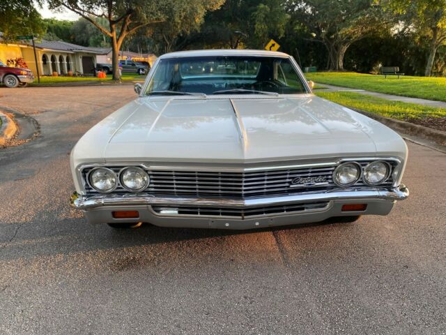 Chevrolet Impala 1966 image number 23