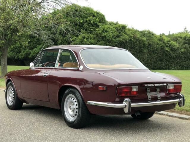 Alfa Romeo GTV 1974 image number 10