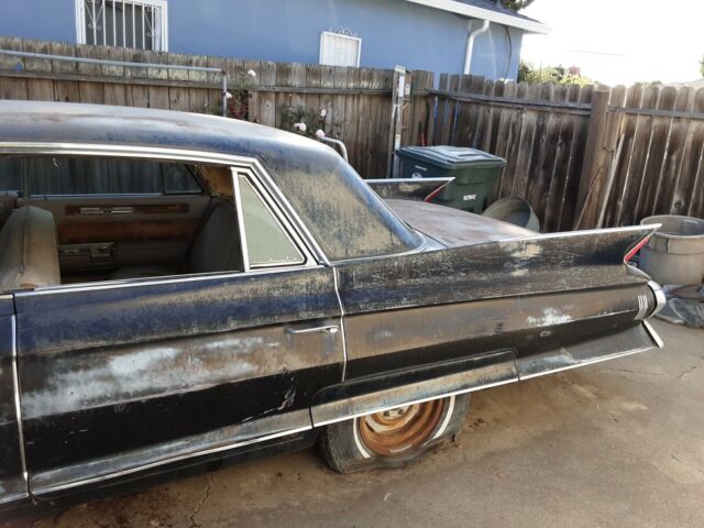 Cadillac Fleetwood 75 1961 image number 1