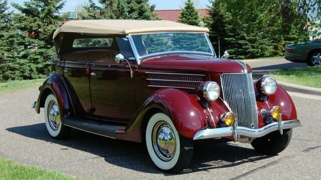 Ford Phaeton 1935 image number 1