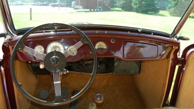 Ford Phaeton 1935 image number 22