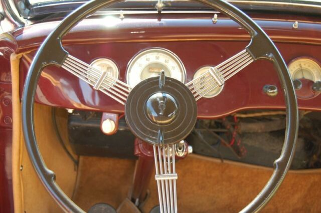 Ford Phaeton 1935 image number 23