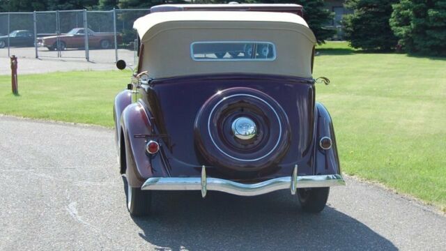 Ford Phaeton 1935 image number 27