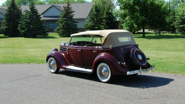 Ford Phaeton 1935 image number 33