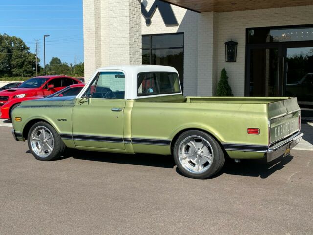 Chevrolet C-10 1969 image number 2