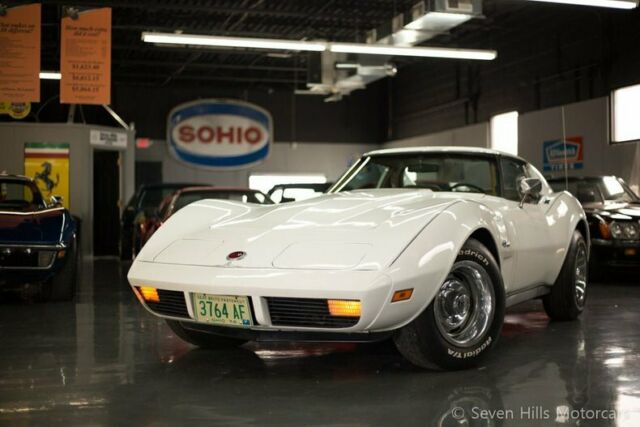 Chevrolet Corvette 1974 image number 0