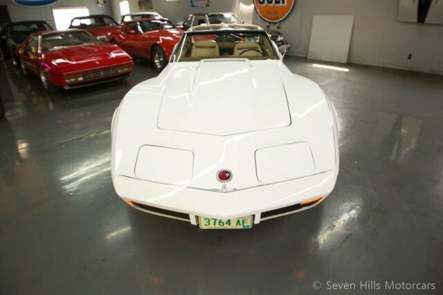 Chevrolet Corvette 1974 image number 19