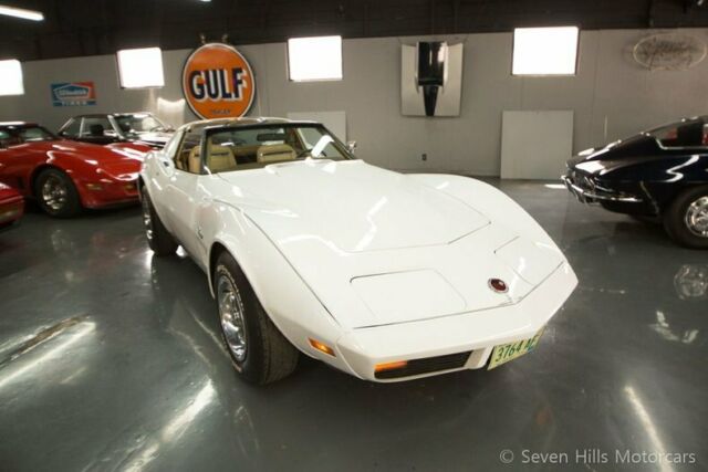 Chevrolet Corvette 1974 image number 20