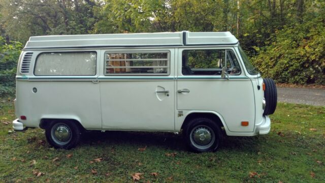 Volkswagen Bus/Vanagon 1974 image number 20