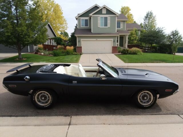 Dodge Challenger 1971 image number 32