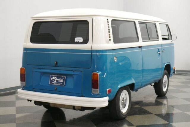 Volkswagen Bus/Vanagon 1979 image number 12