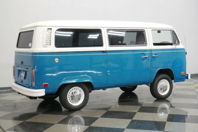 Volkswagen Bus/Vanagon 1979 image number 14