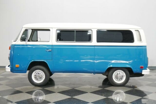 Volkswagen Bus/Vanagon 1979 image number 31