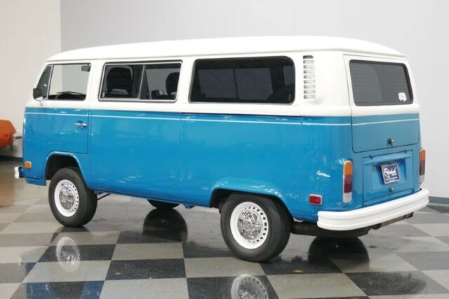 Volkswagen Bus/Vanagon 1979 image number 32