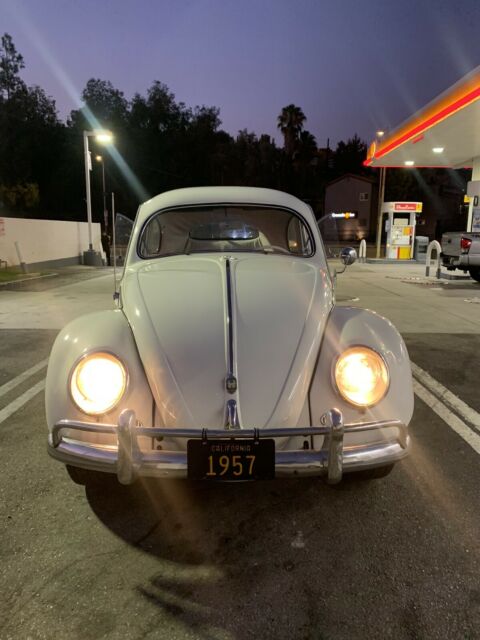 Volkswagen Beetle 1957 image number 17