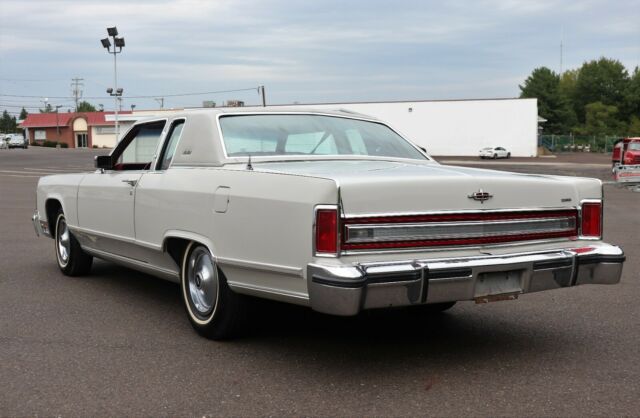 Lincoln Continental 1979 image number 31