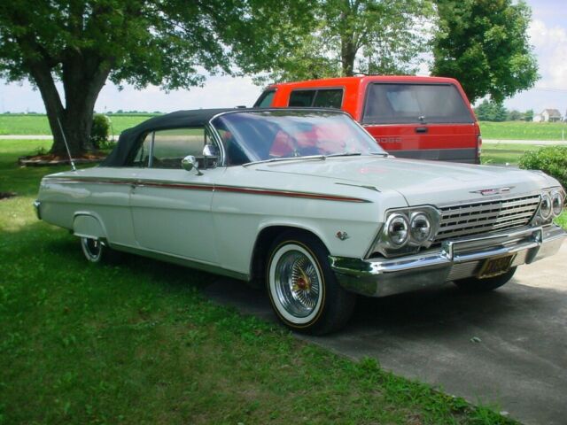 Chevrolet Impala 1962 image number 13