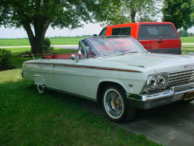 Chevrolet Impala 1962 image number 20