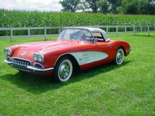 Chevrolet Corvette 1960 image number 0