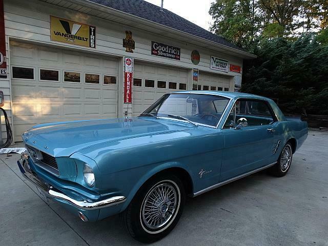 Ford Mustang 1966 image number 14