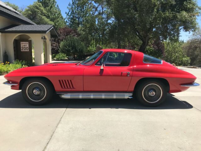 Chevrolet Corvette 1967 image number 3